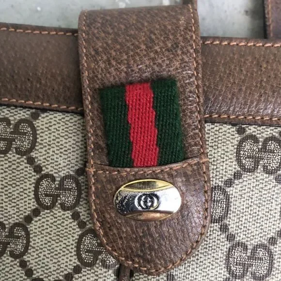 Vintage  Gucci  Crossbody - Picture 3 of 10